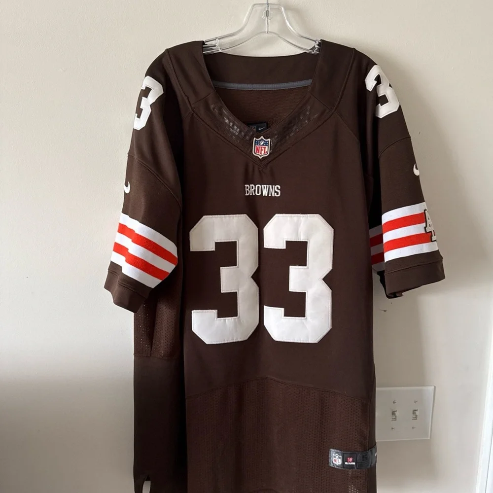 MEN’S NIKE CLEVELAND BROWNS AUTHENTIC DAWG POUND #33 JERSEY SZ 52 - NWOT - Picture 1 of 6